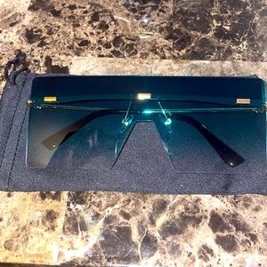 Hunter Green Tint Sunglasses